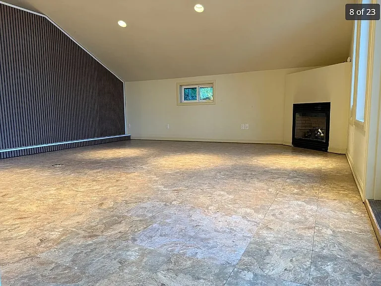 1820 W Lake Sammamish Pkwy NE — Photo 11