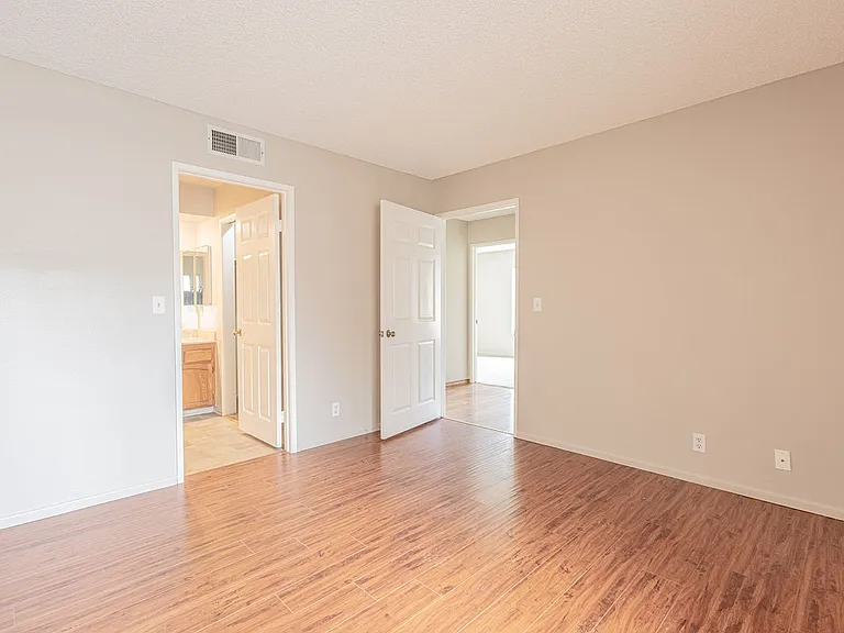 15809 Francisquito Ave #4 — Photo 14