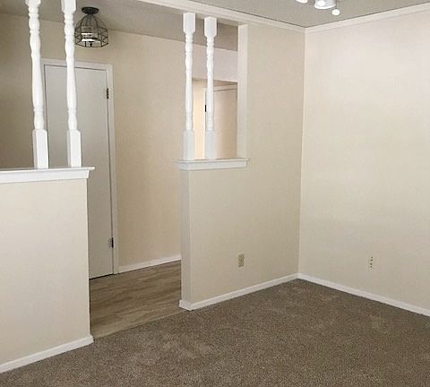 2nd image of 516 Eastcliff Dr