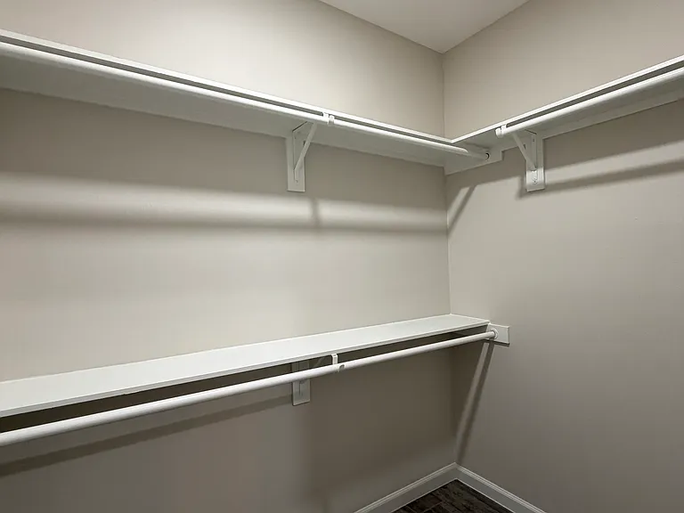 3708 Ventura Ave #2 — Photo 11