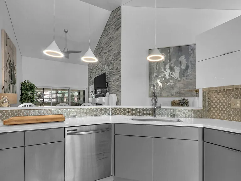 204 Sea Oats Dr #F — Photo 12