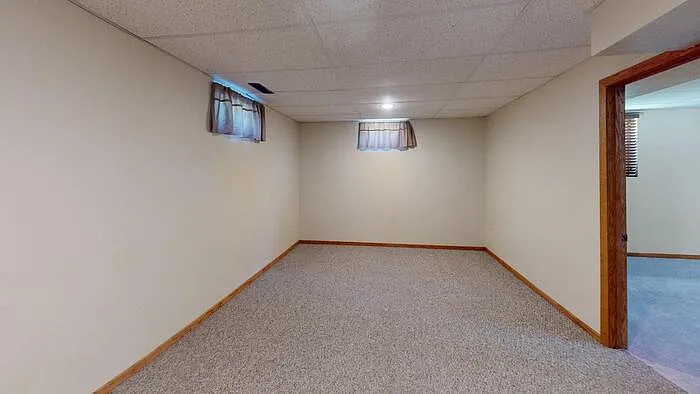 1109 E Indiana Ave — Photo 16