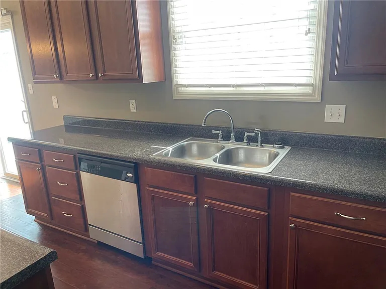334 Marshall Heights Dr — Photo 11