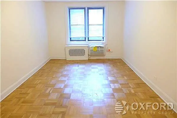 Rented by Oxford Property Group | media 39