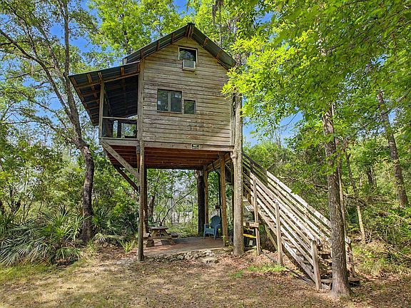 3rd image of 253 Persimmon Rd