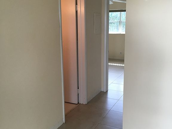 2nd image of 1150 NW 30th Ct APT 302