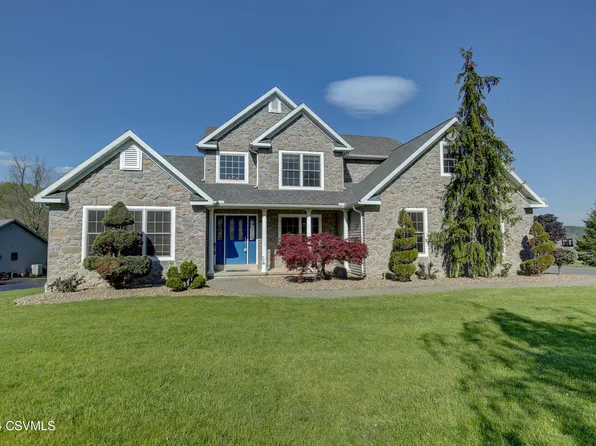 14 Creekside Dr, Selinsgrove, PA 17870