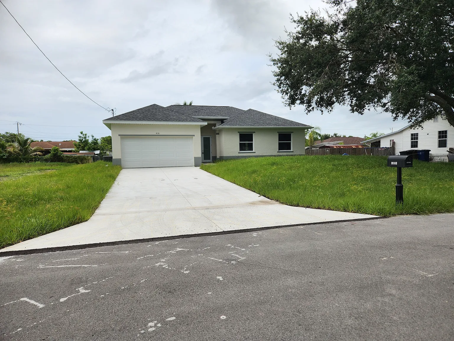 3 bed, 1600 sqft, $2,100 — Photo 1
