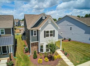 212 Daisy Grove Ln, Holly Springs, NC 27540