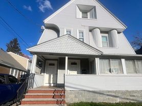 577 Highland Ave, Malden, MA