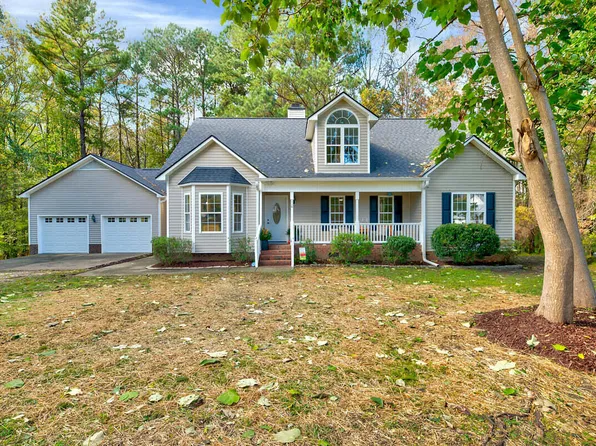 110 Hinton Ct, Clayton, NC 27527