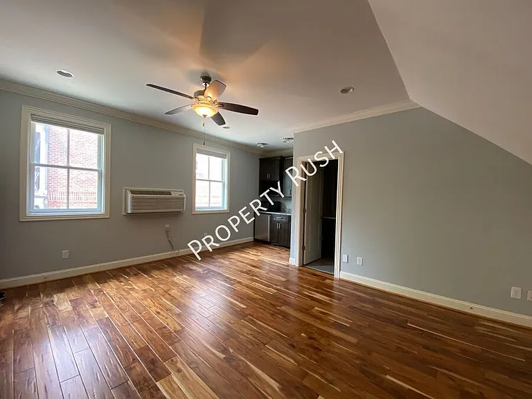 105 E 3rd St — Photo 35