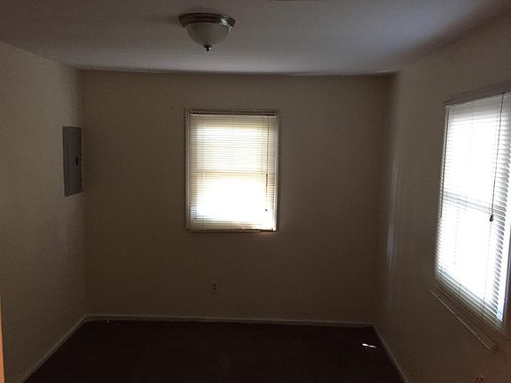 4th image of 12021 Milligan Ave