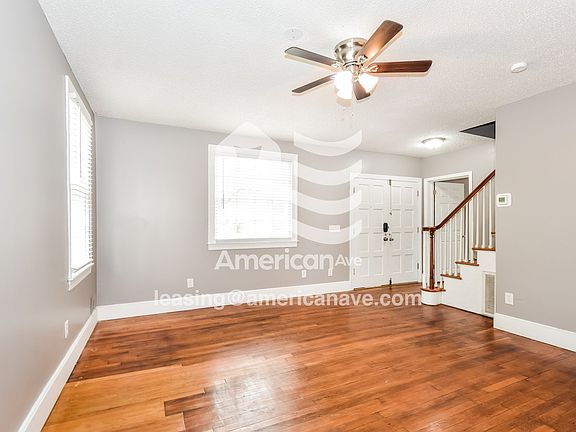 301353_005_living_room_13937287.jpg