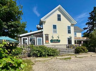62 W Main St, Vinalhaven, ME 04863