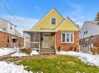 8845 209th St, Queens Village, NY 11427