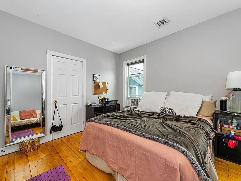 44 Hillside St #1D — Photo 10
