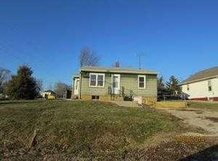 1329 W Madison St, Vandalia, IL 62471
