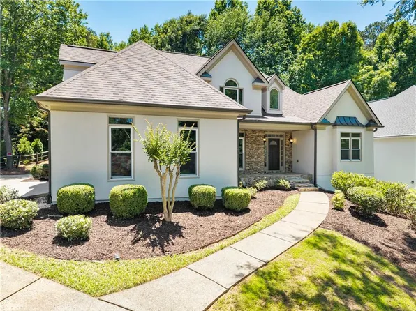 9890 Groomsbridge Rd, Johns Creek, GA 30022