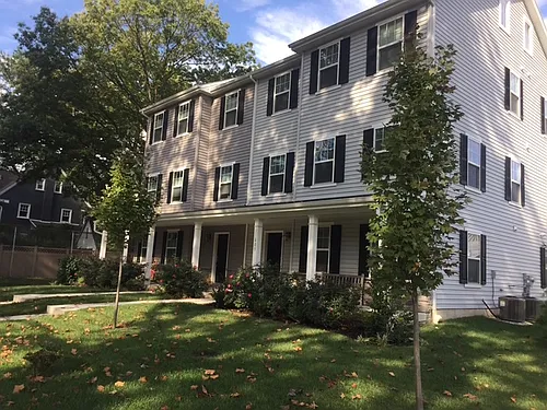 609 Haverford Ave Photo 1