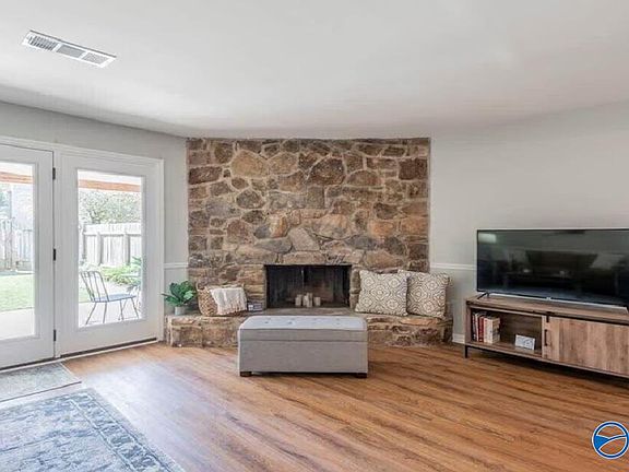 5th image of 11502 Jade Ln SE