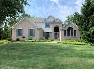 8262 Hemingway Ln, Concord Township, OH 44060