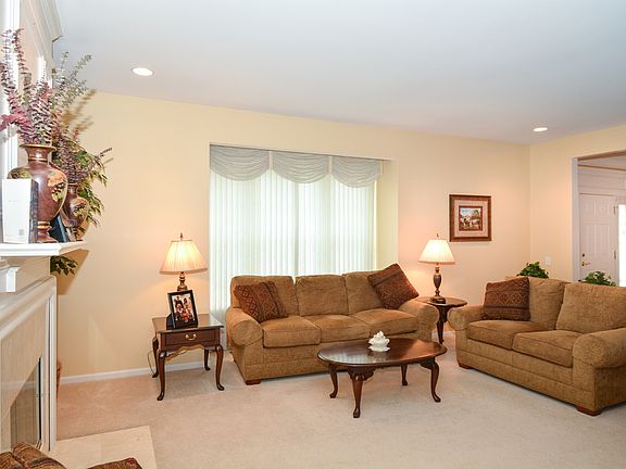 4th image of 12780 Green Meadow Ave