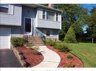 41 Winthrop Blvd, Cromwell, CT 06416