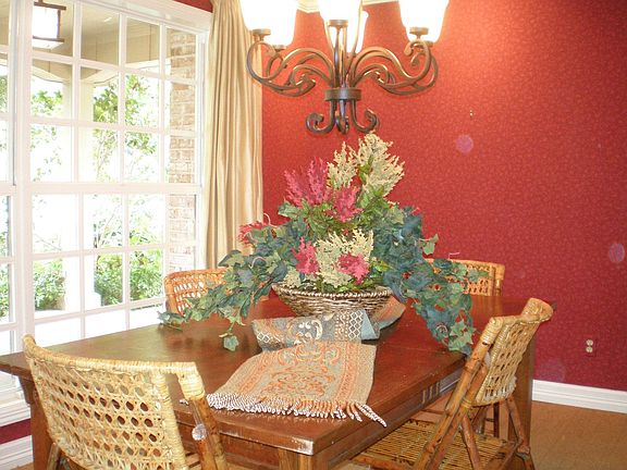 2nd image of 5028 Country Club Pl