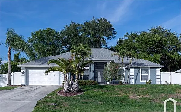 4213 Garden Blvd — Photo 1