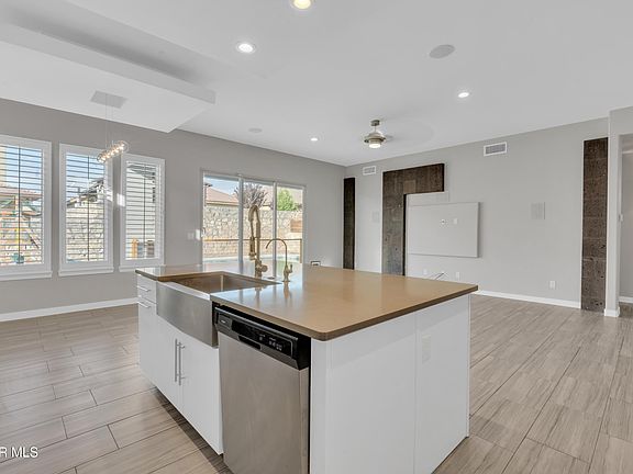 5th image of 2174 Enchanted Crest Dr