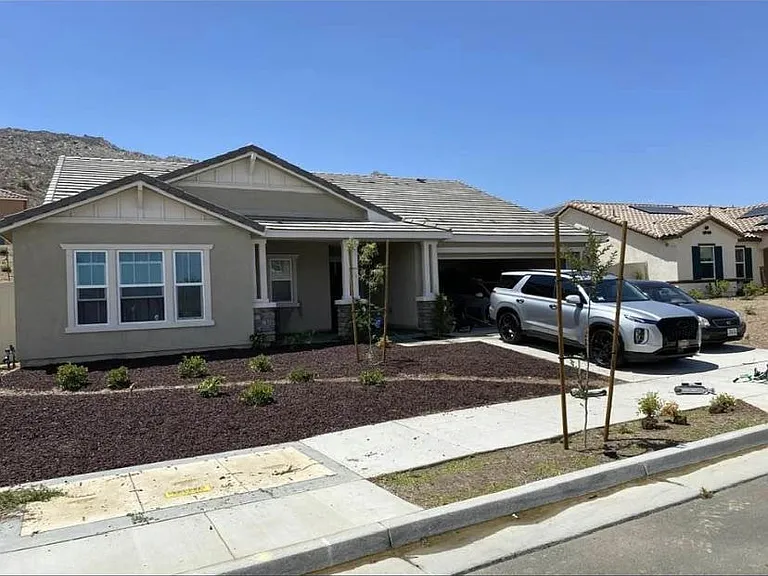 734 Qeweewish Ave — Photo 1