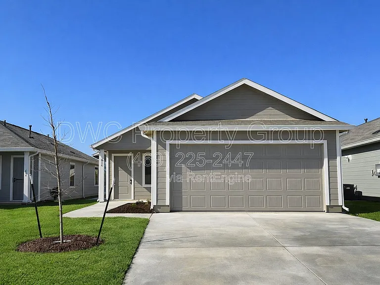 3132 Burmese St — Photo 2