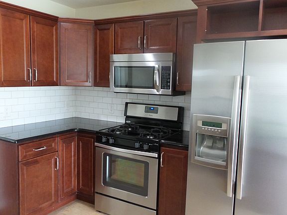 STAINLESS STEEL APPLIANCES