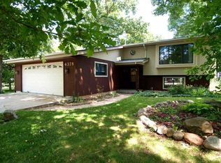 4378 S 35th St, Greenfield, WI 53221