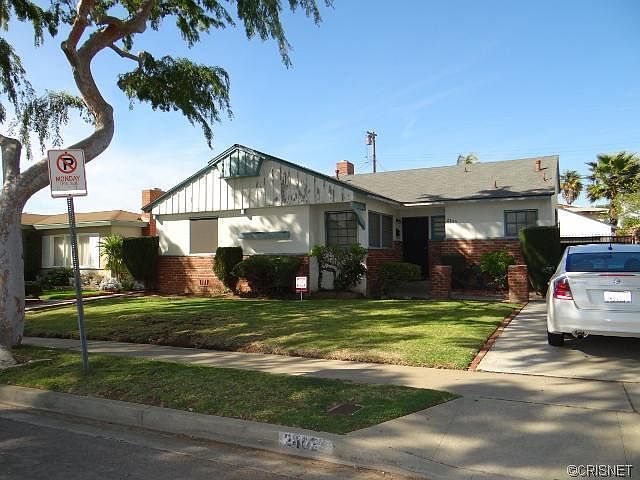 1st image of 2403 W 111th St