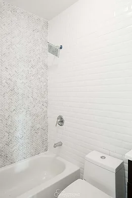 Rented by City Connections Realty | media 8