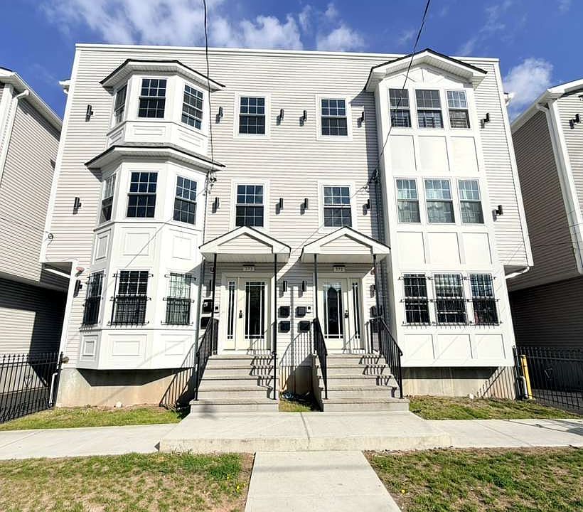 1st image of 373 Roseville Ave #Ll