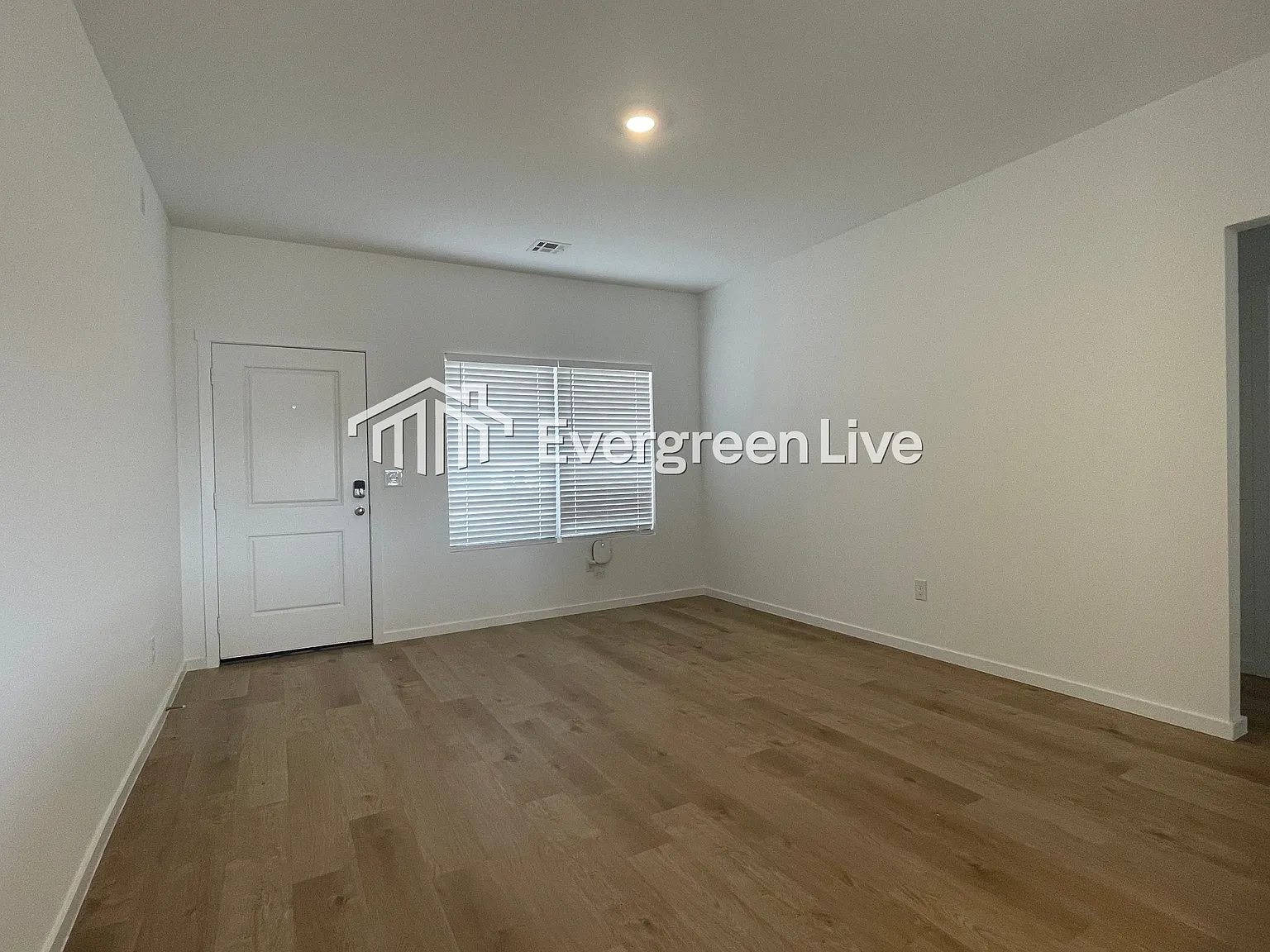 3 bed, 2.0 bath, 1143 sqft, $1,495 — Photo 4