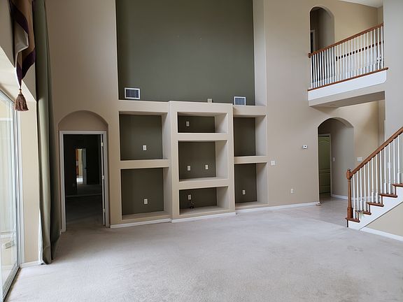 5th image of 5385 Creekwood Dr