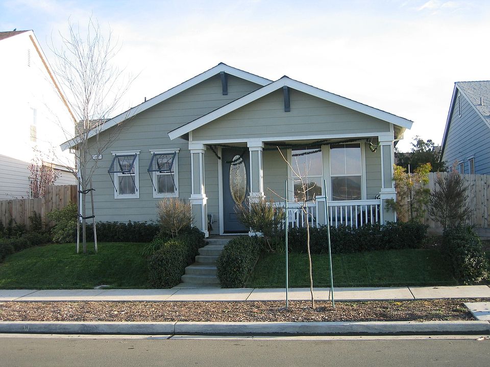 2nd image of 1007 Lotz Way