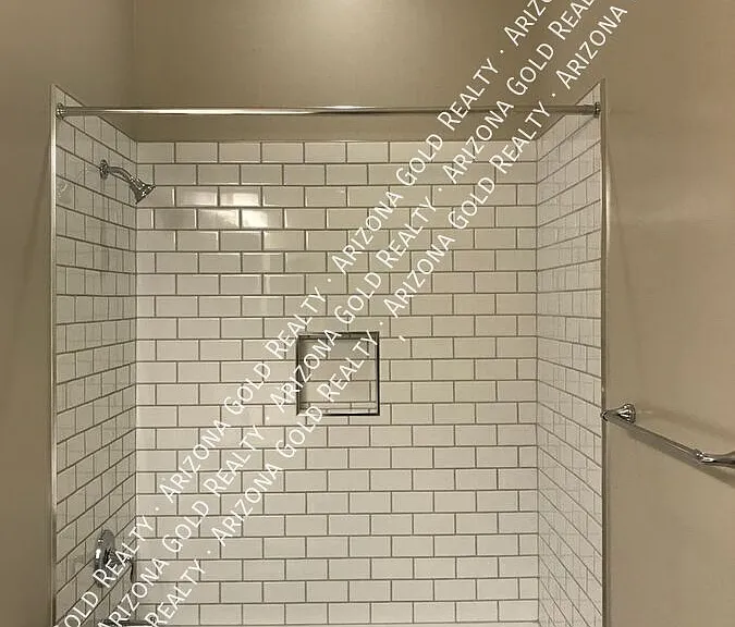 6814 E Orion Dr — Photo 24