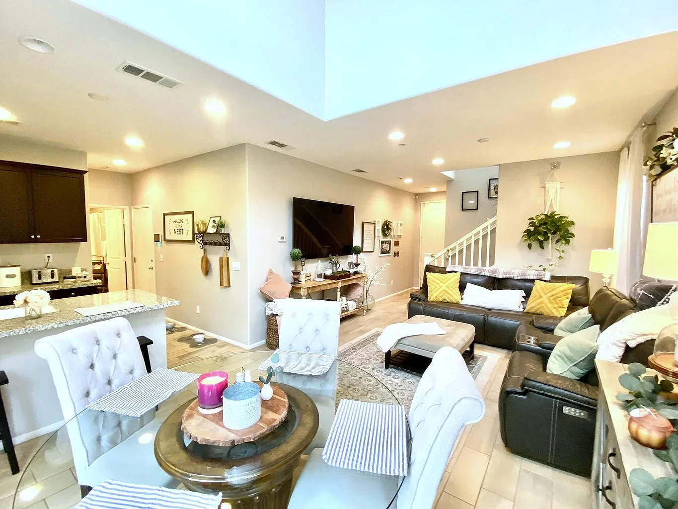 4 bed, 1771 sqft, $2,995 — Photo 3