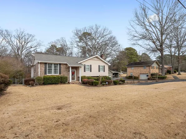208 Kyle Ct, Gardendale, AL 35071