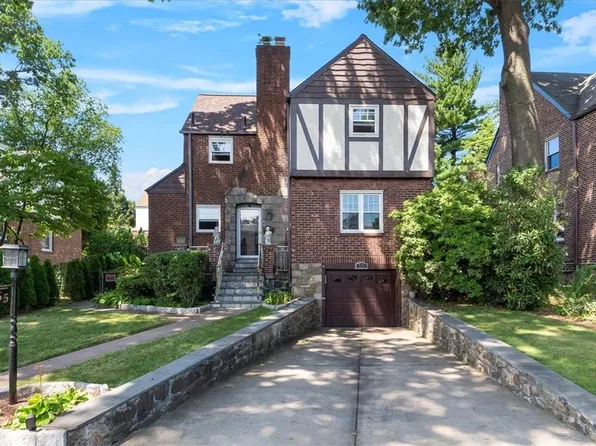 55 Saint Johns Avenue, Yonkers, NY 10704