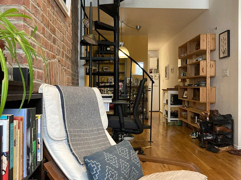 214 9th St #2B — Photo 39