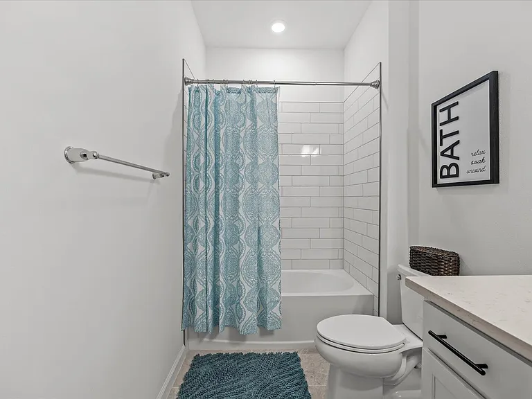 276 SW Sally Way — Photo 28