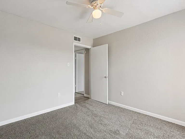 9850 S Kirkwood Rd — Photo 55