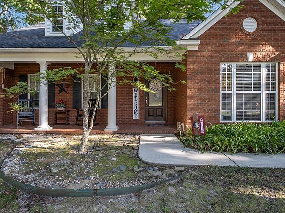 3rd image of 4996 Branded Oaks Ct