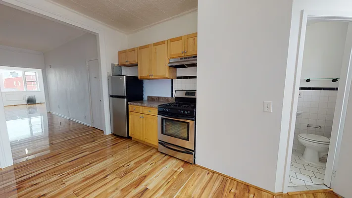 Rented by Flatiron Real Estate Advisors LLC | media 1